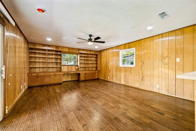 613 Whitener Road, Euless, TX 76040