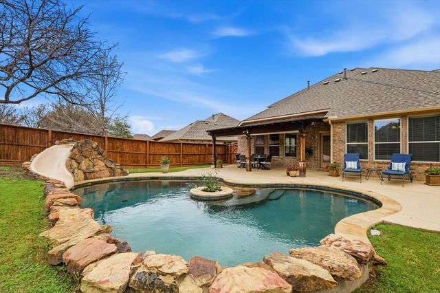 8321 Marsh Street, Lantana, TX 76226