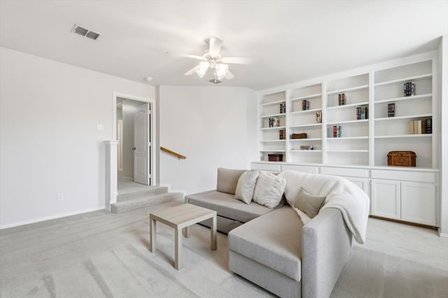 8321 Marsh Street, Lantana, TX 76226