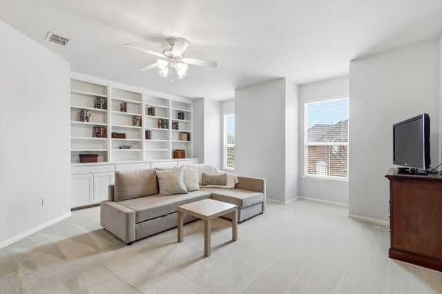 8321 Marsh Street, Lantana, TX 76226