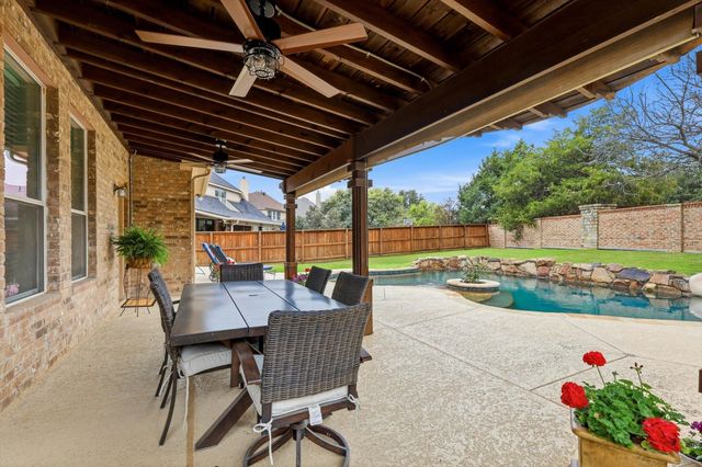 8321 Marsh Street, Lantana, TX 76226