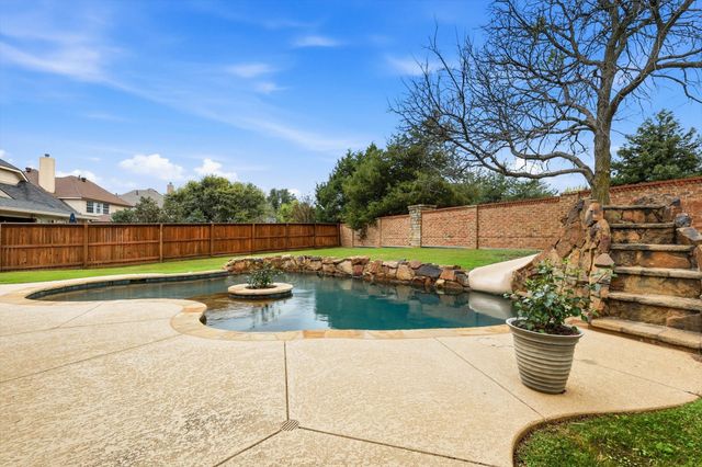 8321 Marsh Street, Lantana, TX 76226