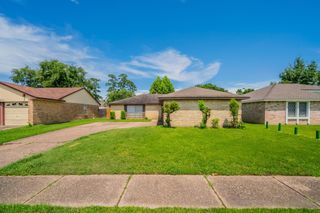 20422 Bishops Gate Lane, Humble, TX 77338