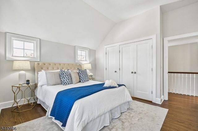 42 Locust Dr, Summit City, NJ 07901