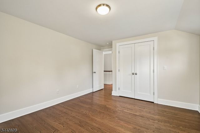 42 Locust Dr, Summit City, NJ 07901