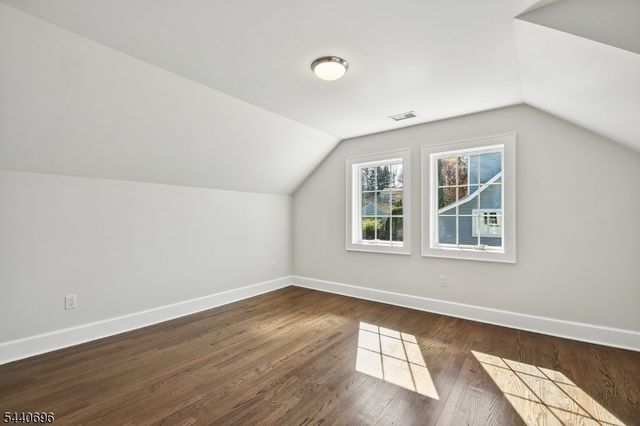 42 Locust Dr, Summit City, NJ 07901