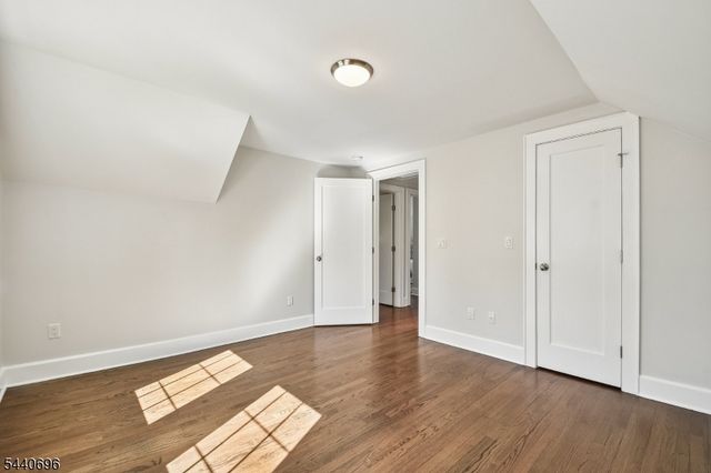 42 Locust Dr, Summit City, NJ 07901