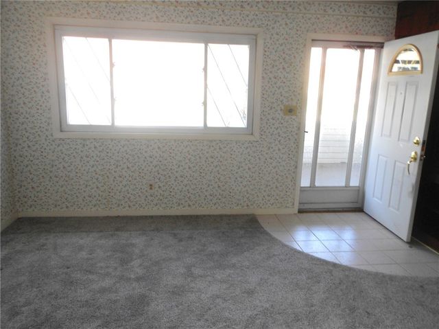 2870 N Meadow St, Harrison Twp, PA 15065