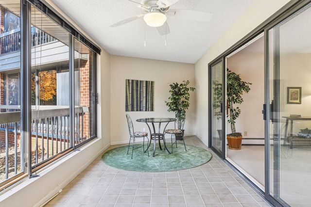 7250 Lewis Ridge Parkway 102, Edina, MN 55439