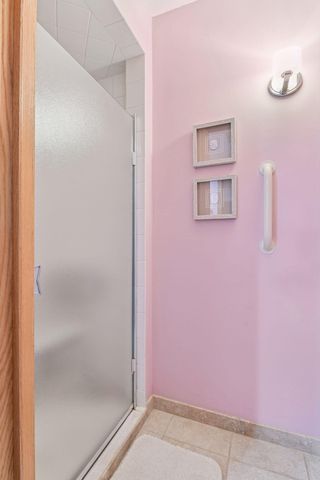 7250 Lewis Ridge Parkway 102, Edina, MN 55439