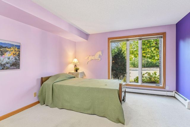 7250 Lewis Ridge Parkway 102, Edina, MN 55439