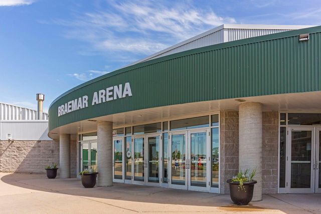 7250 Lewis Ridge Parkway 102, Edina, MN 55439