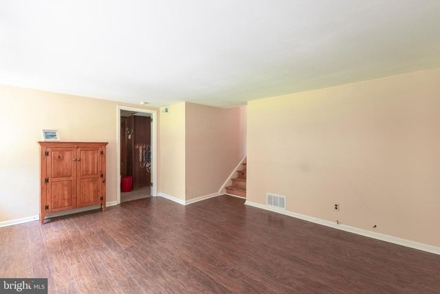 1290 PURITAN AVE, West Deptford, NJ 08096