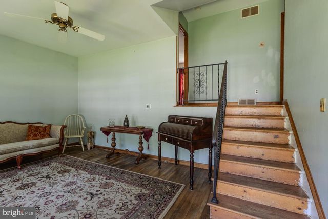 1290 PURITAN AVE, West Deptford, NJ 08096