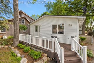 2342 Hartford Avenue, Waterford Charter Township, MI 48327