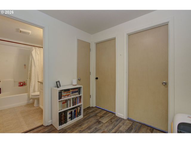 1138 W 29TH St, Vancouver, WA 98660