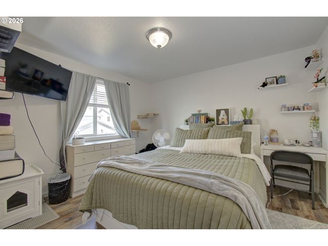 1138 W 29TH St, Vancouver, WA 98660