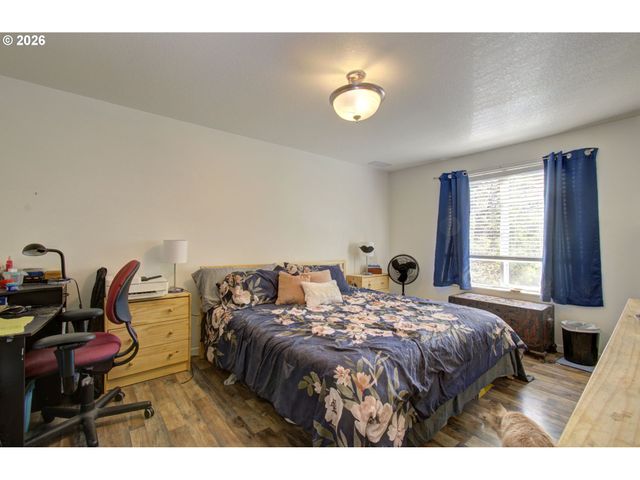 1138 W 29TH St, Vancouver, WA 98660