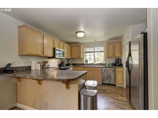 1138 W 29TH St, Vancouver, WA 98660