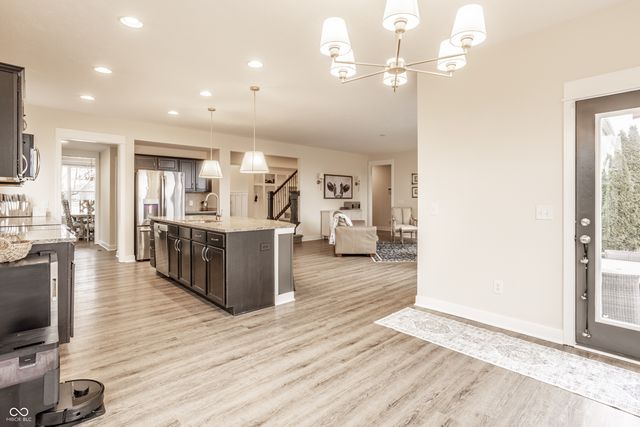 6165 Eagle Lake Drive, Zionsville, IN 46077