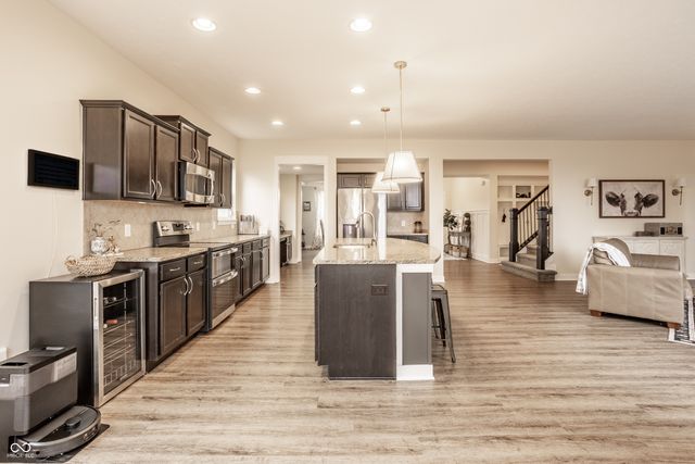 6165 Eagle Lake Drive, Zionsville, IN 46077