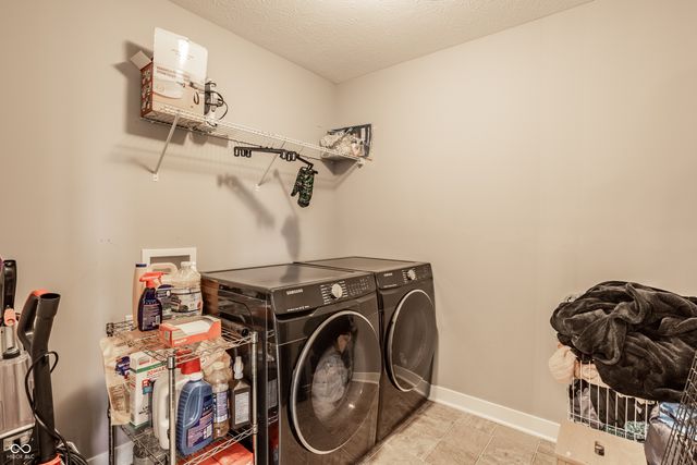 6165 Eagle Lake Drive, Zionsville, IN 46077