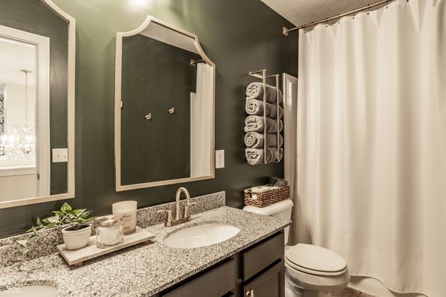 6165 Eagle Lake Drive, Zionsville, IN 46077