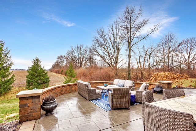 6165 Eagle Lake Drive, Zionsville, IN 46077