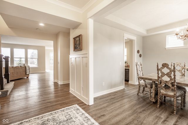 6165 Eagle Lake Drive, Zionsville, IN 46077