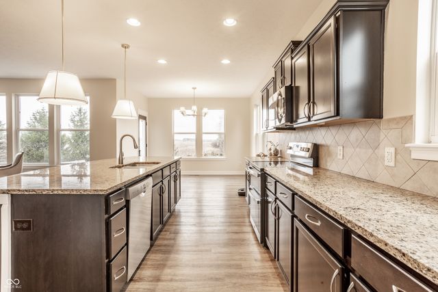 6165 Eagle Lake Drive, Zionsville, IN 46077