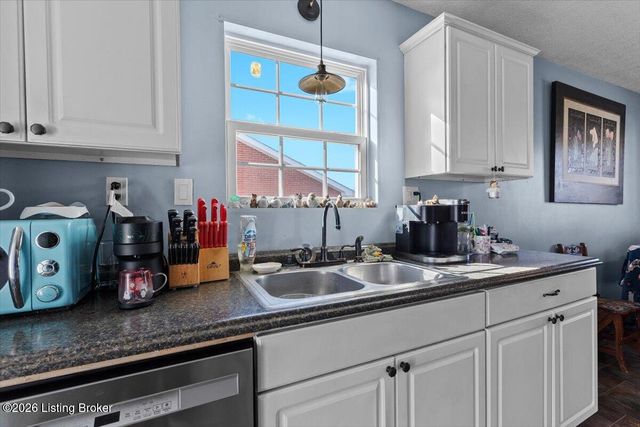 191 McGowan Ave, Bardstown, KY 40004