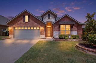 9215 Moon River Court, Arlington, TX 76002