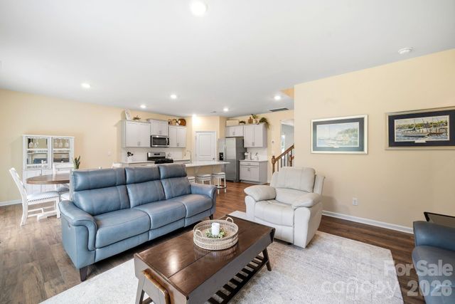 153 Calvin Creek Drive, Troutman, NC 28166