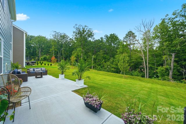 153 Calvin Creek Drive, Troutman, NC 28166