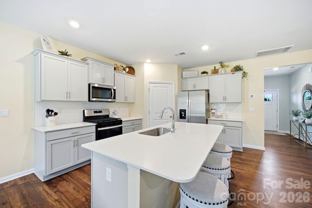 153 Calvin Creek Drive, Troutman, NC 28166