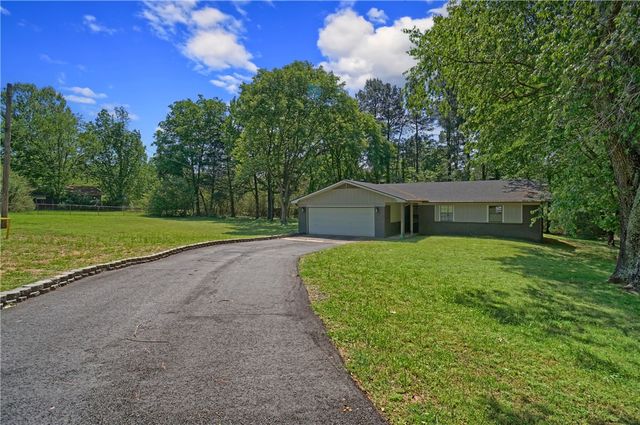 533 Randall Circle, Russellville, AR 72802