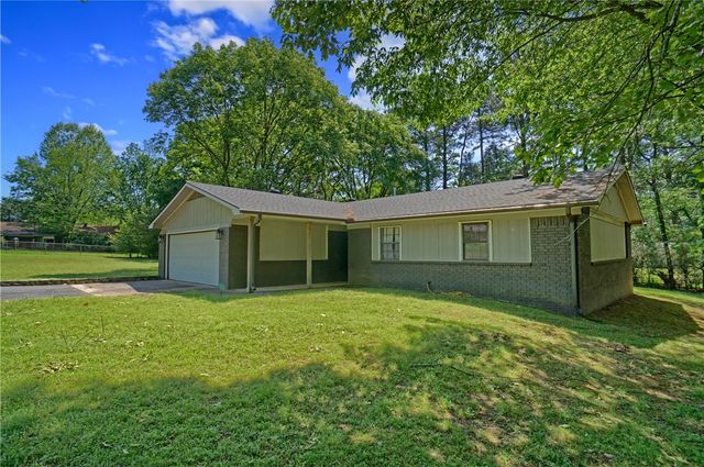 533 Randall Circle, Russellville, AR 72802