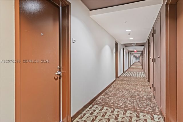 60 SW 13th St 2403, Miami, FL 33130
