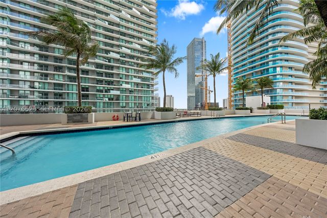 60 SW 13th St 2403, Miami, FL 33130