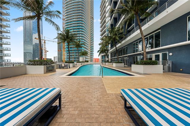 60 SW 13th St 2403, Miami, FL 33130