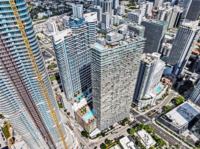 60 SW 13th St 2403, Miami, FL 33130