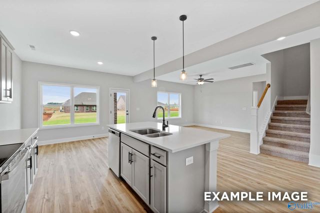 335 Creek Grove Avenue, New Market, AL 35761