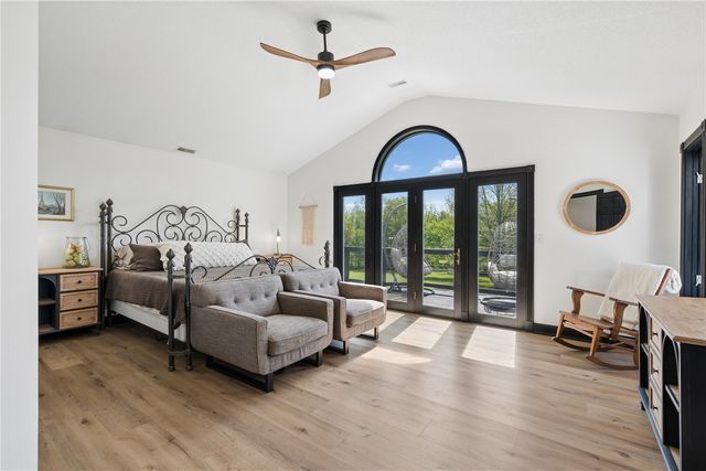 3313 Cedar Hill Drive NE, Solon, IA 52333