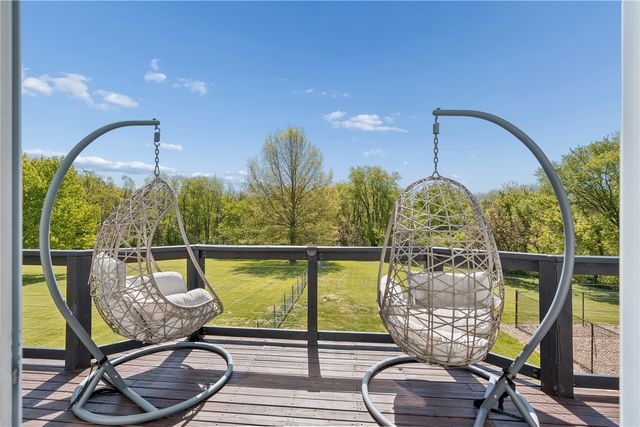 3313 Cedar Hill Drive NE, Solon, IA 52333
