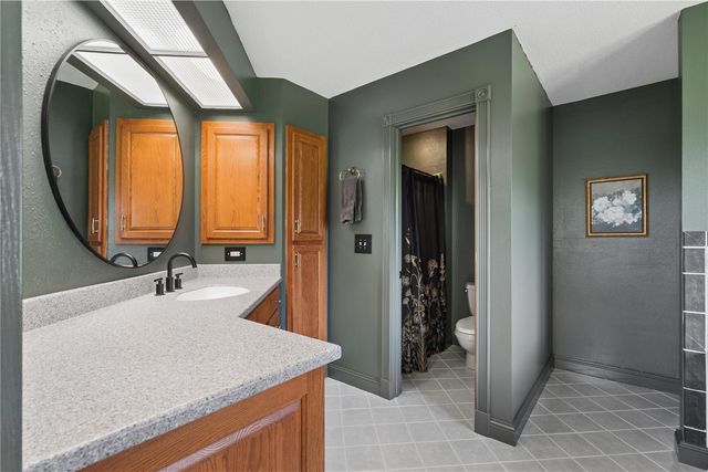 3313 Cedar Hill Drive NE, Solon, IA 52333