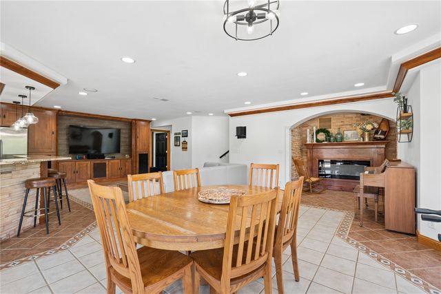 3313 Cedar Hill Drive NE, Solon, IA 52333