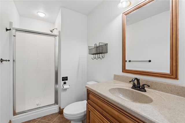 3313 Cedar Hill Drive NE, Solon, IA 52333