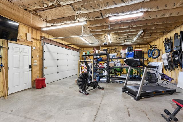 3313 Cedar Hill Drive NE, Solon, IA 52333