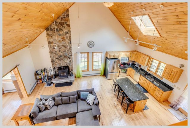 89 Meadow Lane, Campton, NH 03223