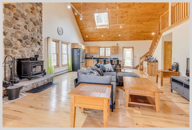 89 Meadow Lane, Campton, NH 03223